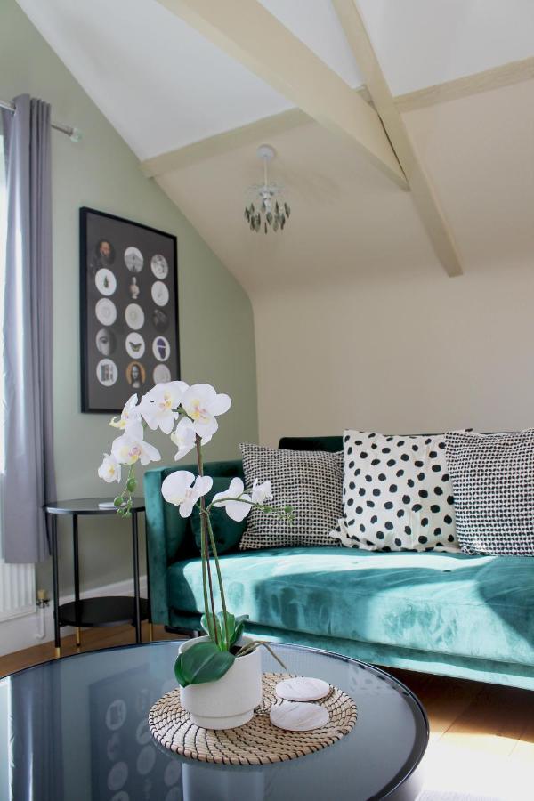 Charming 1-Bed Loft In Caerleon Apartment นิวพอร์ต ภายนอก รูปภาพ